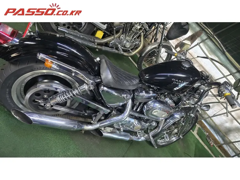 Harley-Davidson 883