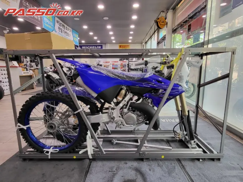 Yamaha YZ 125