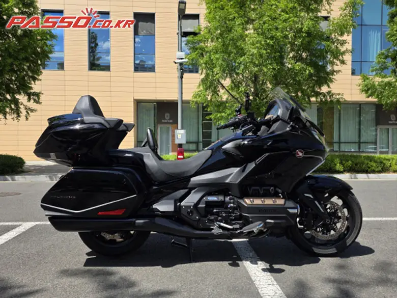 Honda Gold Wing Tour DCT Airbag