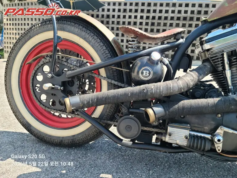 Harley-Davidson 883