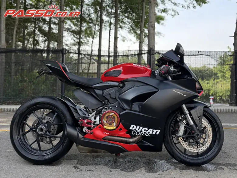 Ducati Panigale V2
