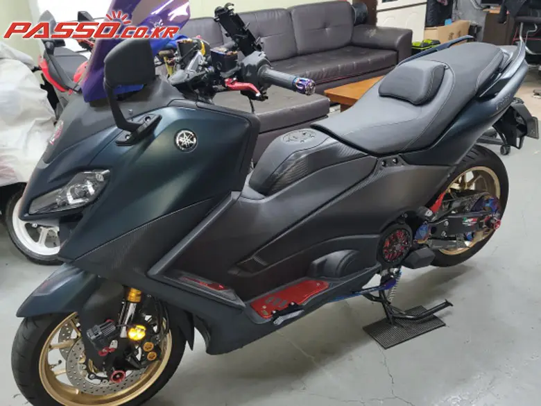 Yamaha TMAX 560