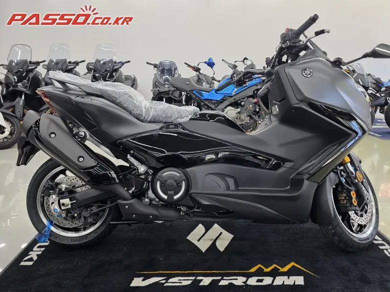 Yamaha TMAX 560