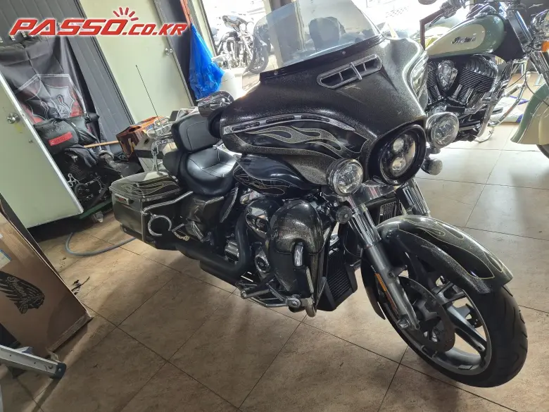Harley-Davidson Street Glide