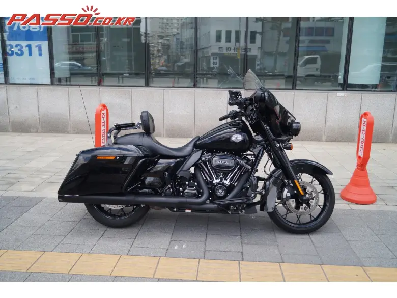 Harley-Davidson Street Glide Special