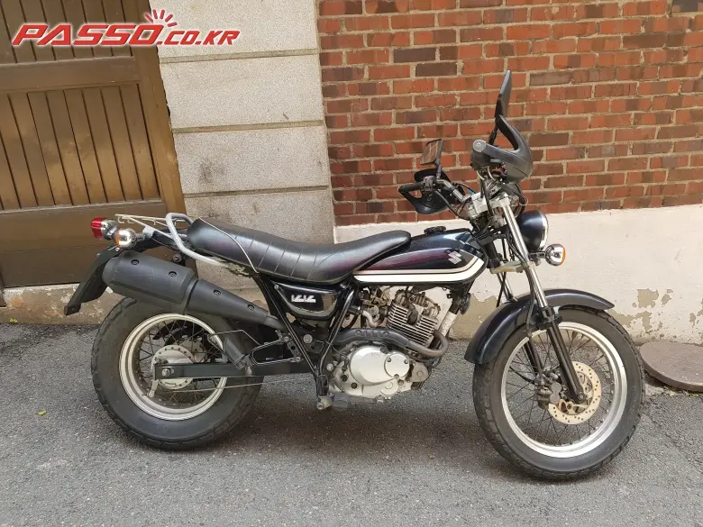 Suzuki VanVan 125