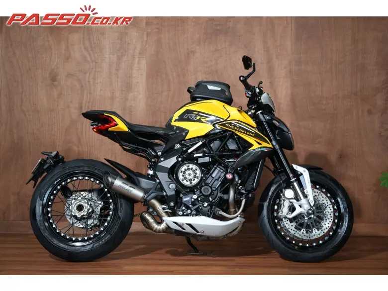 MV Agusta Dragster 800 RR SCS