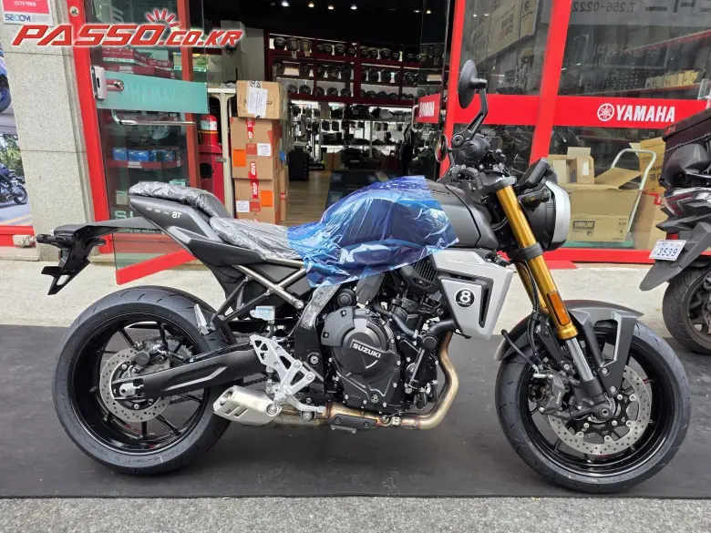 Suzuki GSX 8 T