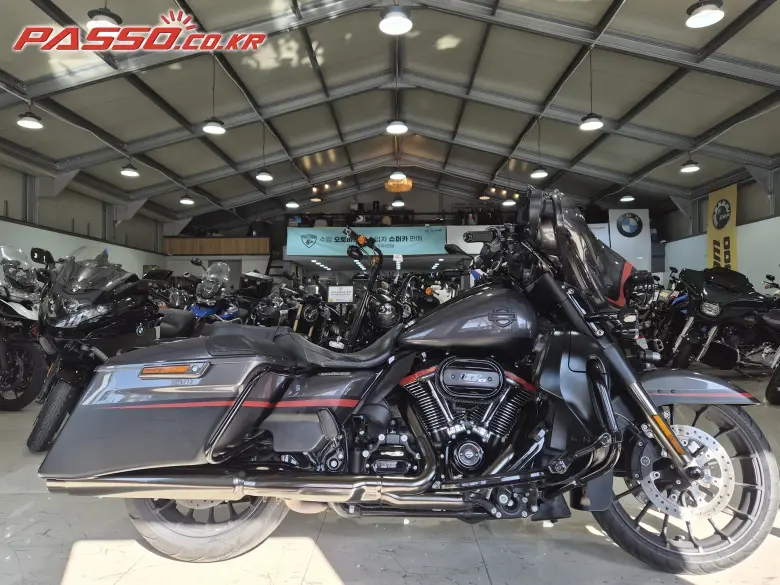 Harley-Davidson Street Glide