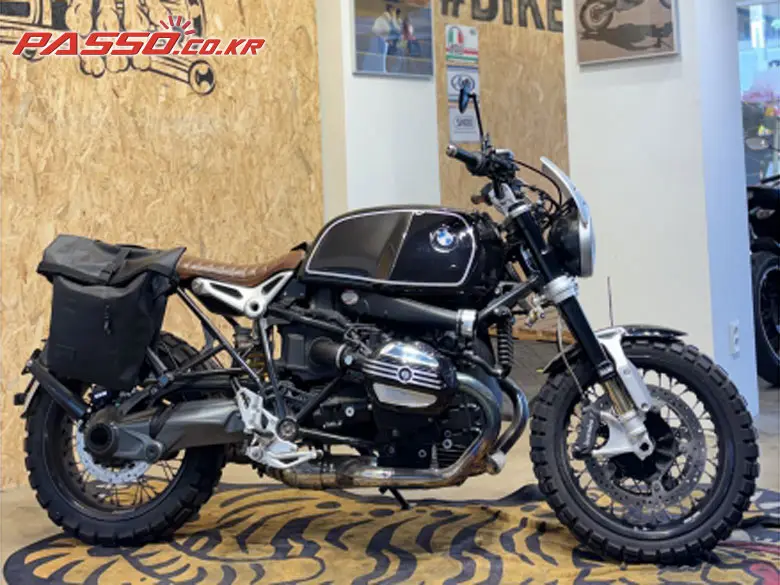 BMW R Nine T