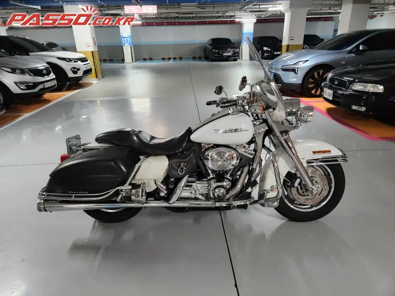 Harley-Davidson Road King Custom