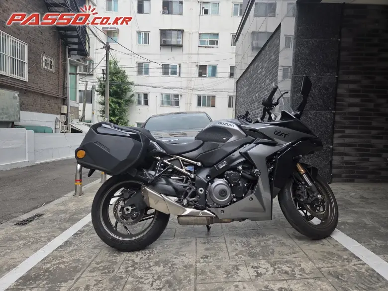 Suzuki GSX S 1000 GT