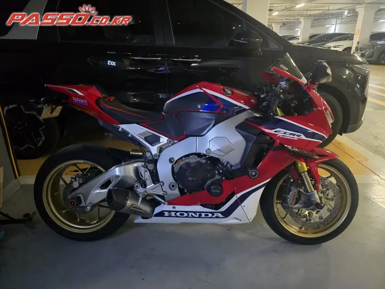 Honda CBR 1000 RR SP