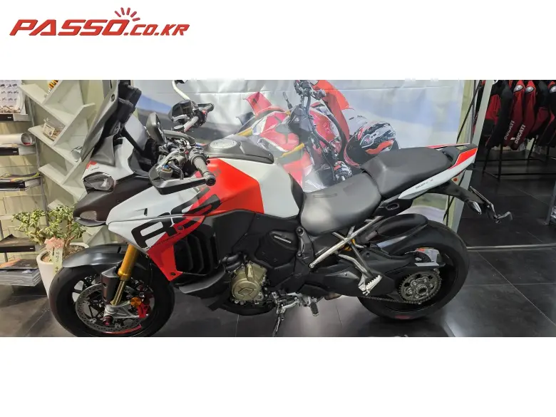 Ducati Multistrada V4 RS