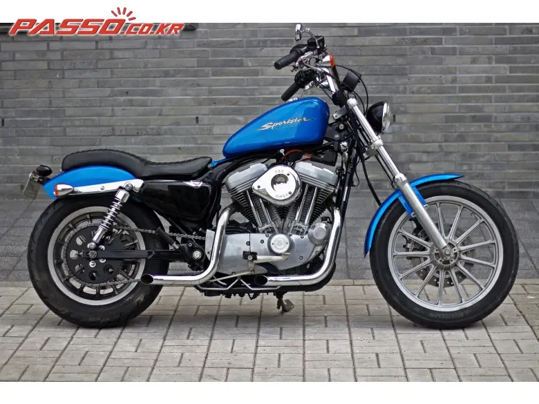 Harley-Davidson 883