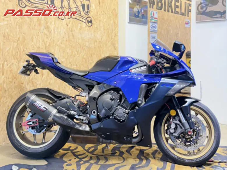 Yamaha YZF R1