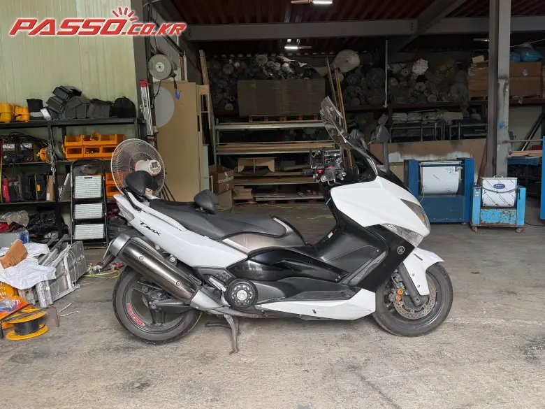 Yamaha TMAX