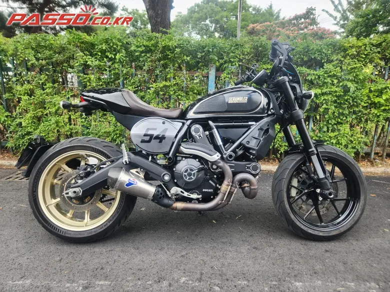 Ducati Scrambler Cafe Racer