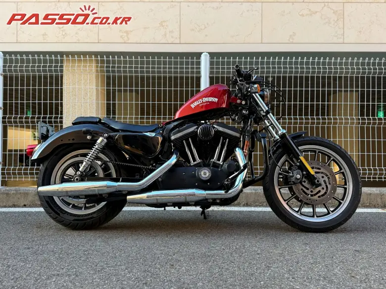 Harley-Davidson 883 R