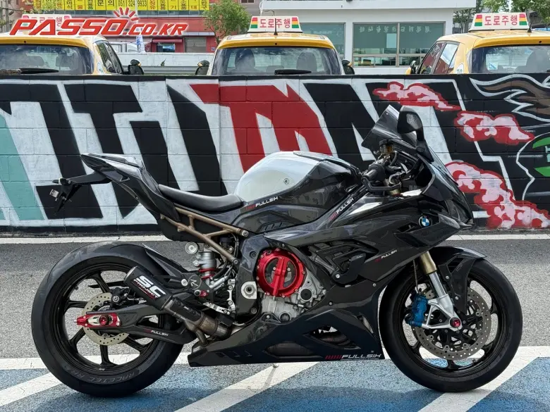 BMW S 1000 RR