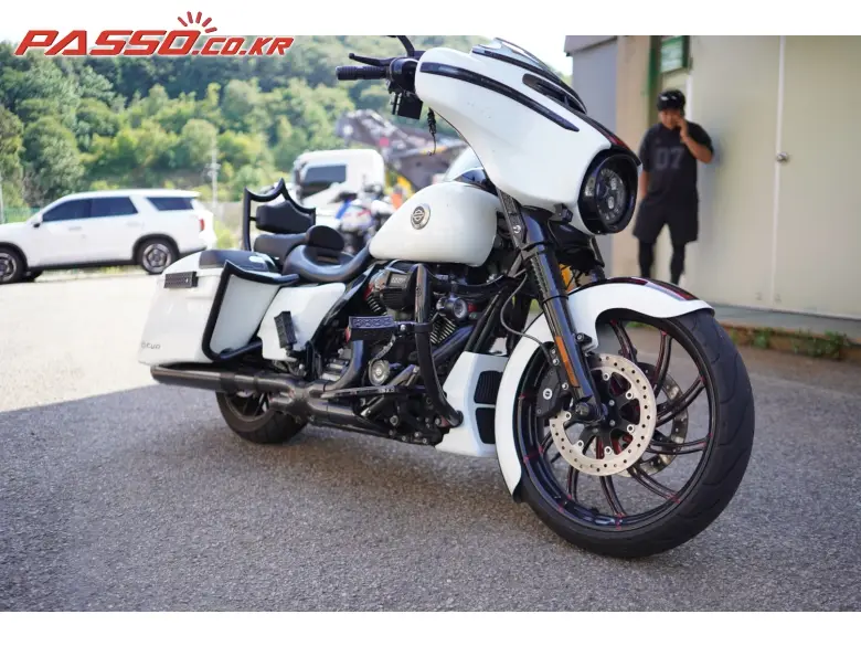 Harley-Davidson CVO Street Glide