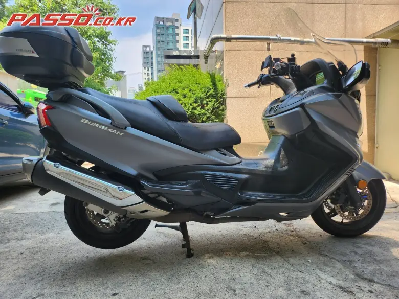 Suzuki Burgman 650 Executive