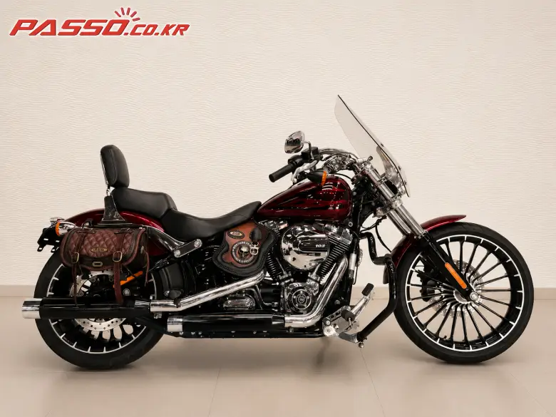 Harley-Davidson Breakout