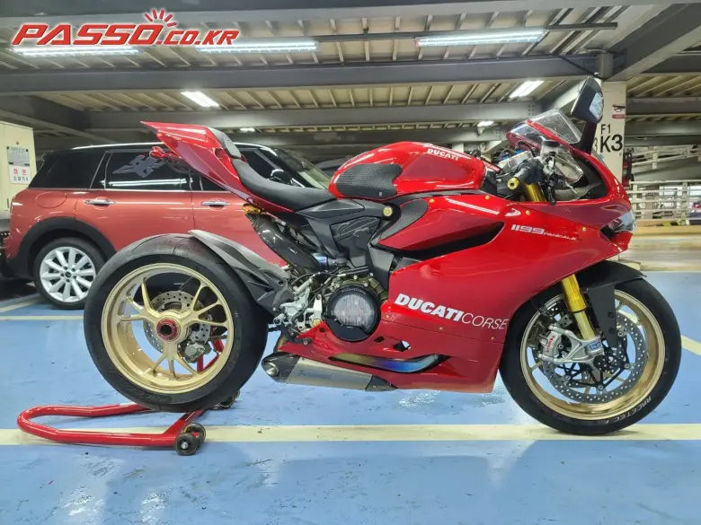 Ducati 1199 Panigale S