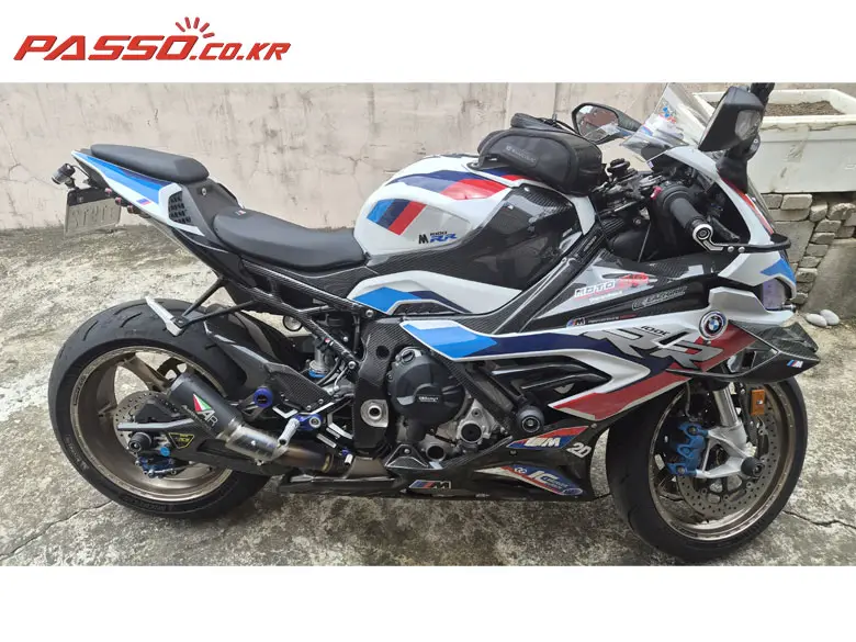 BMW M 1000 RR