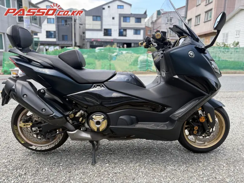 Yamaha TMAX 560