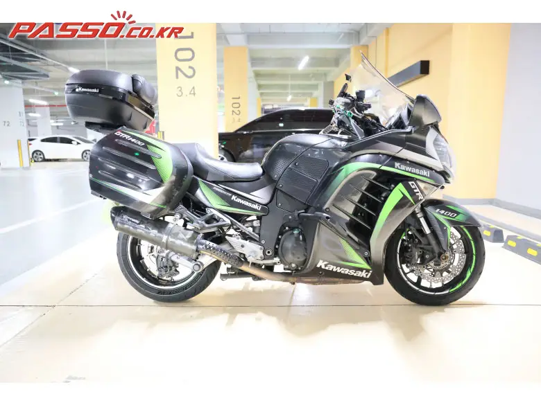 Kawasaki GTR 1400