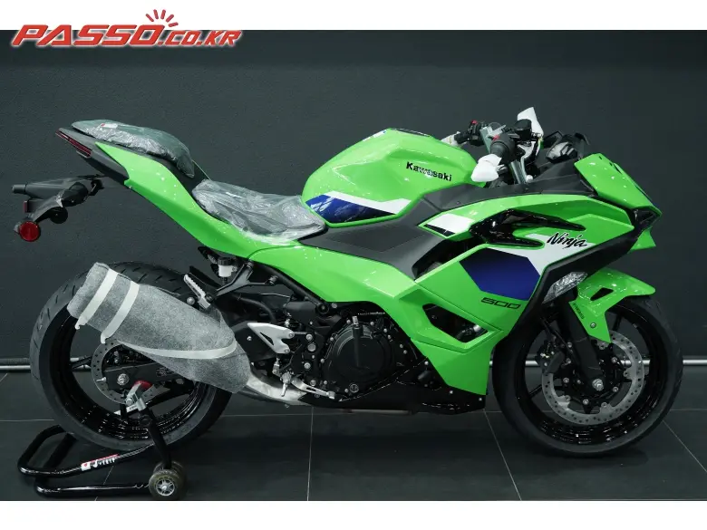 Kawasaki Ninja 500 R