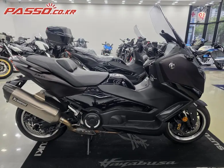 Yamaha TMAX 560