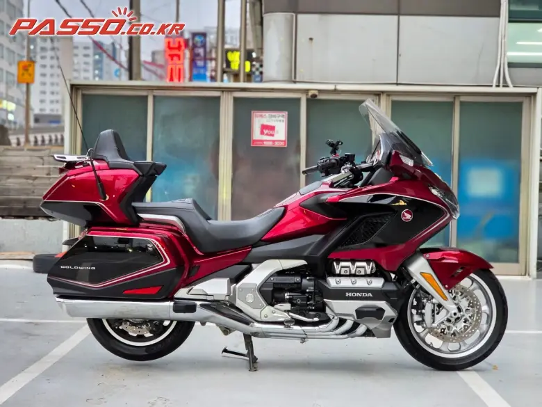 Honda Gold Wing Tour DCT Airbag