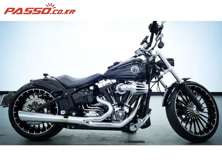 Harley-Davidson Breakout