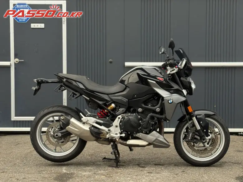 BMW F 900 R