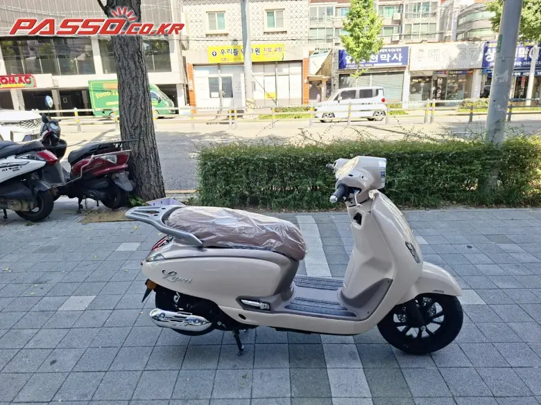 DNA Motors / Daelim Rumi 125
