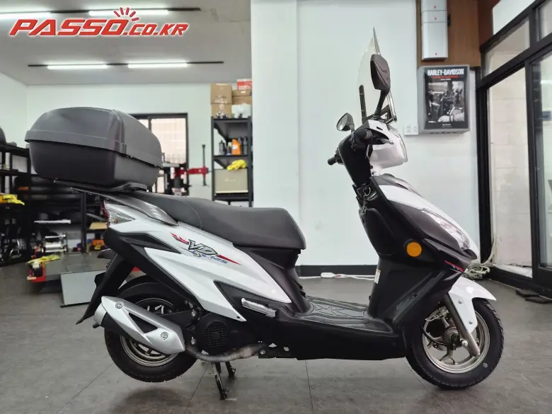 DNA Motors / Daelim VD 125