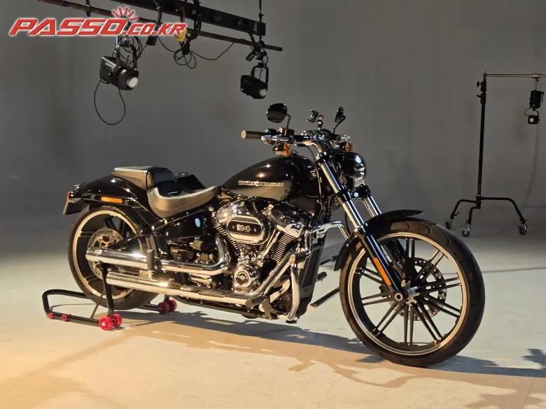 Harley-Davidson Breakout 114