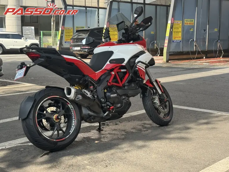 Ducati Multistrada 1200 Pikes Peak