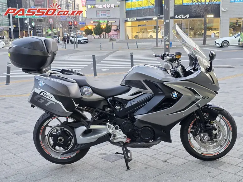 BMW F 800 GT