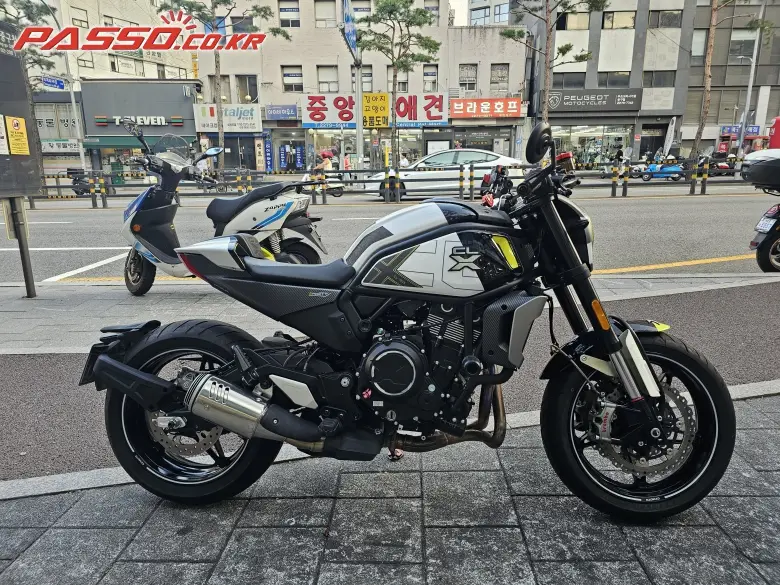 CFMoto 700 CLX Sport
