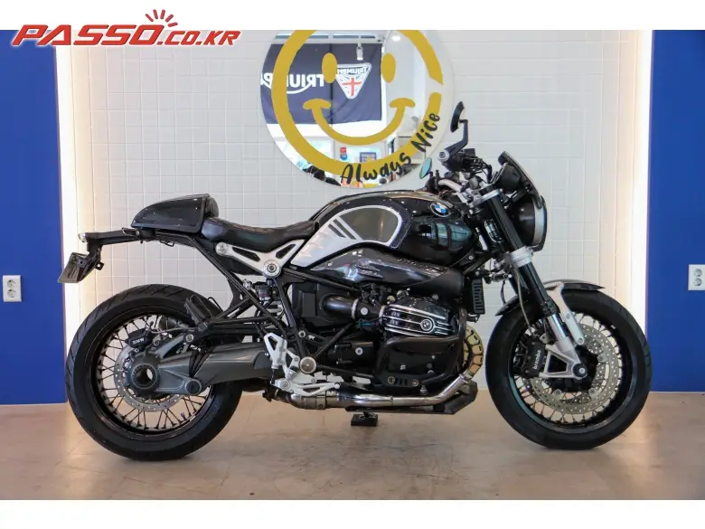 BMW R Nine T