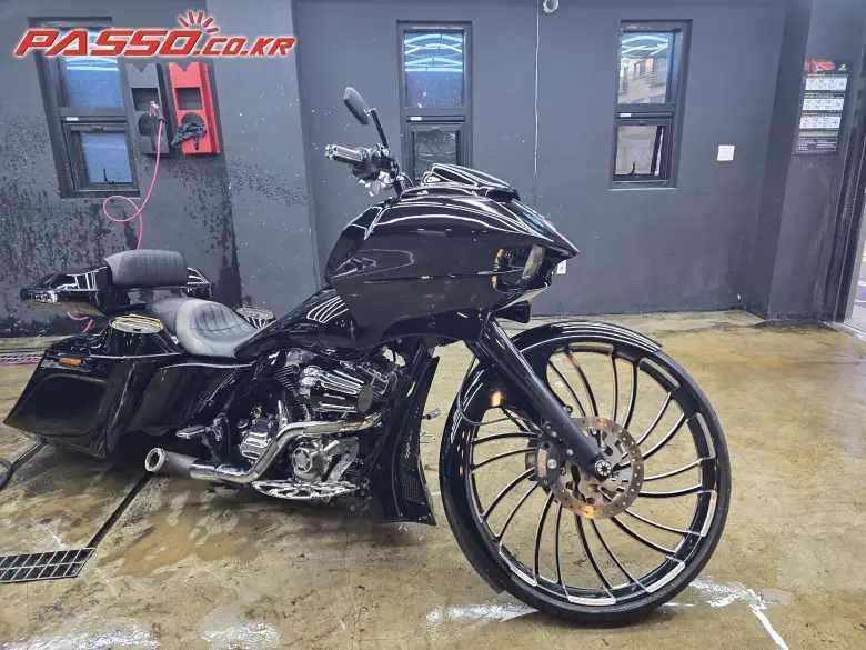 Harley-Davidson CVO Road Glide Custom