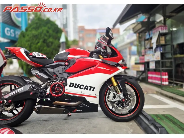 Ducati 959 Panigale CORSE