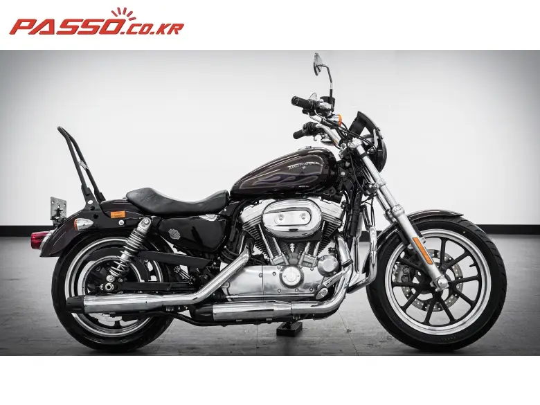 Harley-Davidson 883 SuperLow