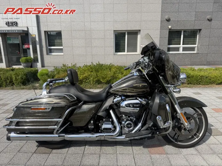 Harley-Davidson Street Glide Special