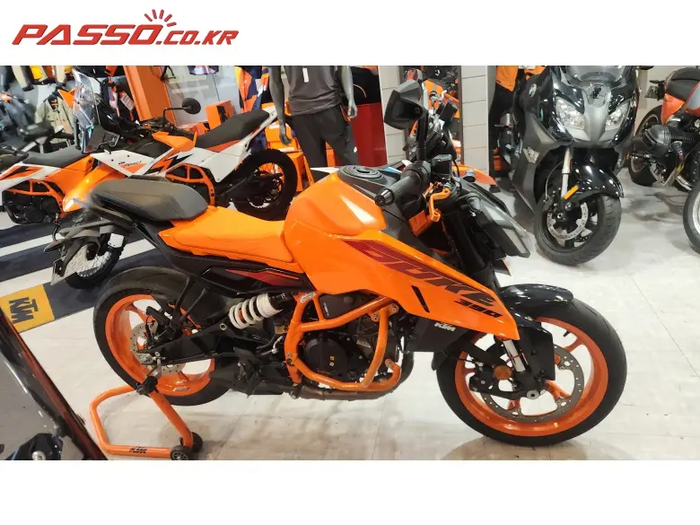 KTM 390 Duke