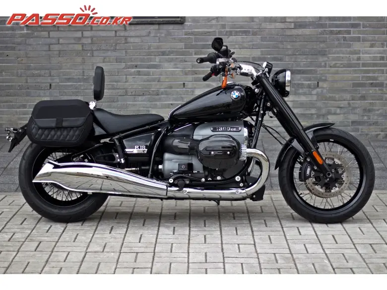 BMW R 18