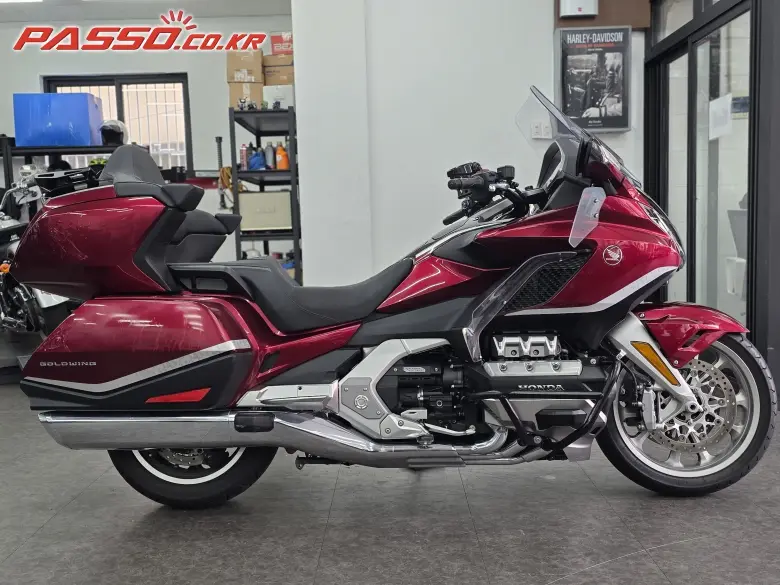 Honda Gold Wing Tour DCT Airbag